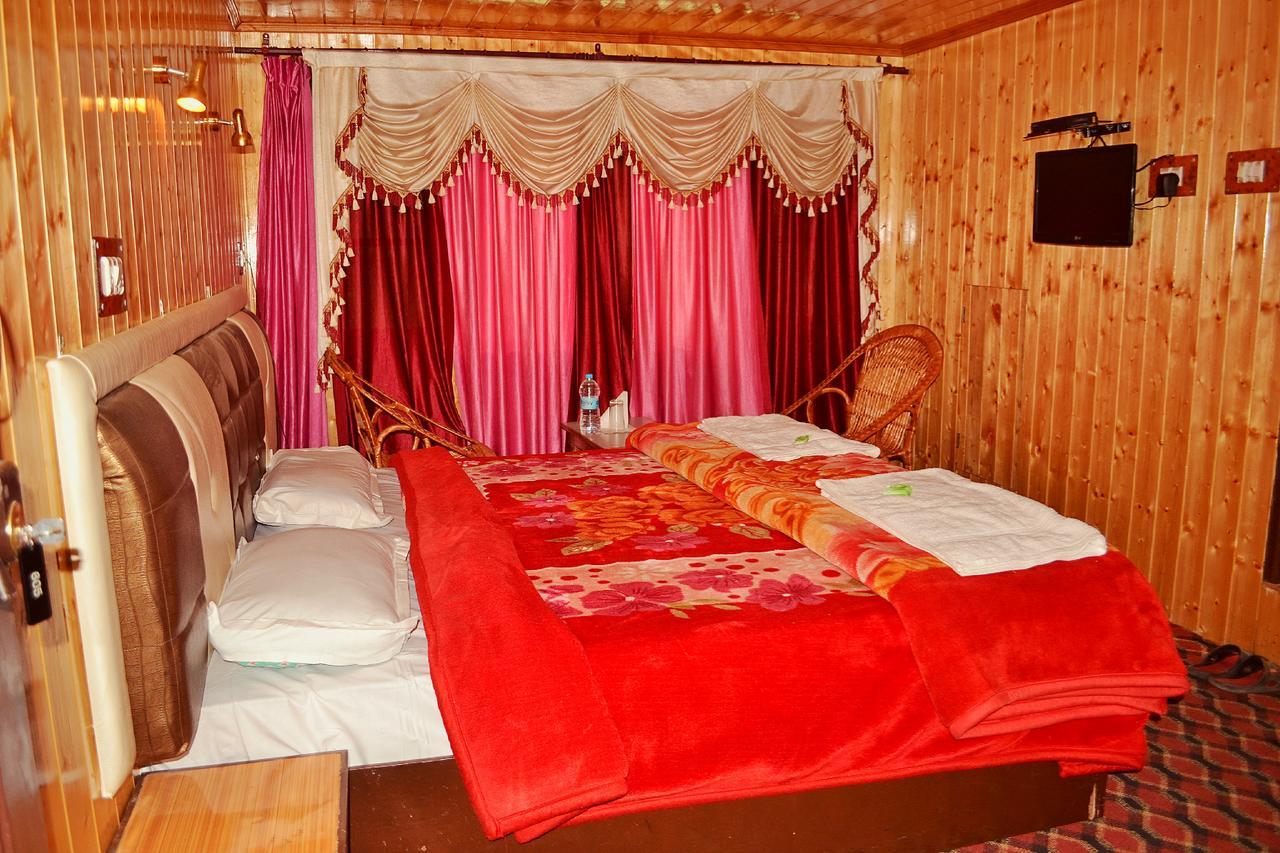 Hotel Glacier Heights Sonamarg Bagian luar foto