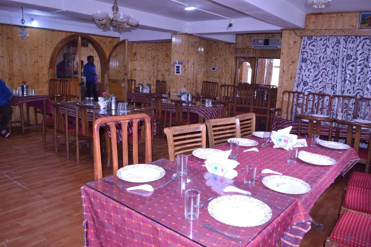 Hotel Glacier Heights Sonamarg Bagian luar foto